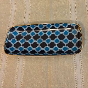 C Wonder Quatrefoil Porcelain Trinket Tray Eyeglass Holder, Jewelry, Gold Trim